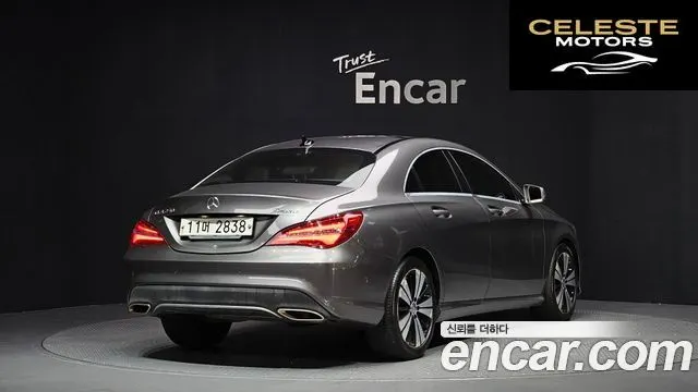 MERCEDES BENZ CLA-Classe C117 CLA250 4MATIC 2017 — photo 2 sur 20