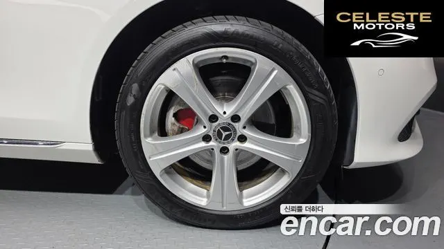 MERCEDES BENZ E-Classe W213 E220d 4MATIC Avantgarde 2018 — photo 5 sur 20