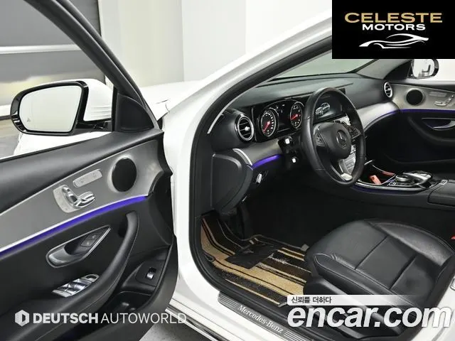 MERCEDES BENZ E-Classe W213 E200 Avantgarde 2018 — photo 11 sur 26