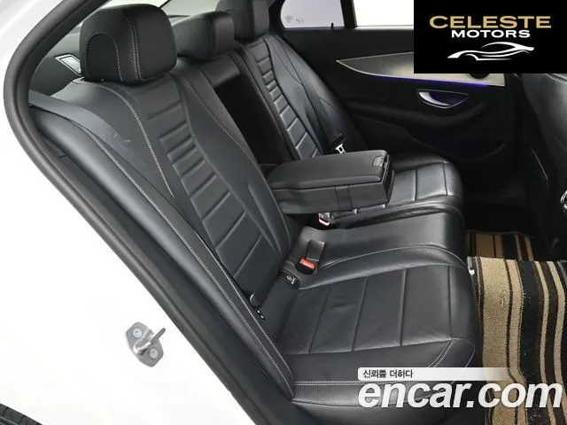 MERCEDES BENZ E-Classe W213 E200 Avantgarde 2018 — photo 12 sur 26