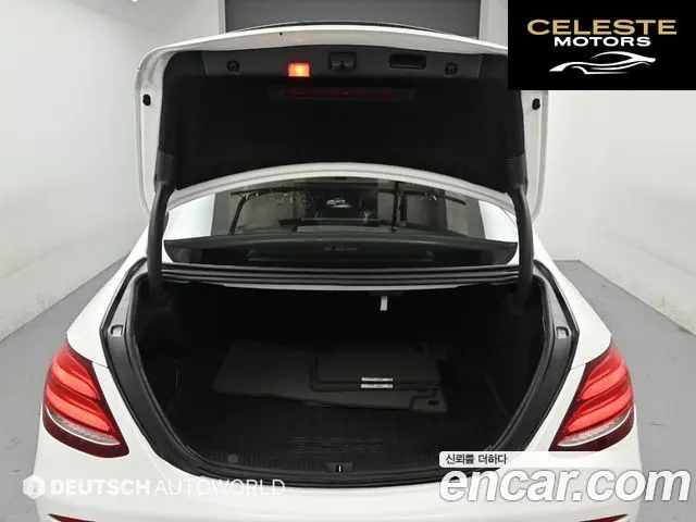 MERCEDES BENZ E-Classe W213 E200 Avantgarde 2018 — photo 19 sur 26