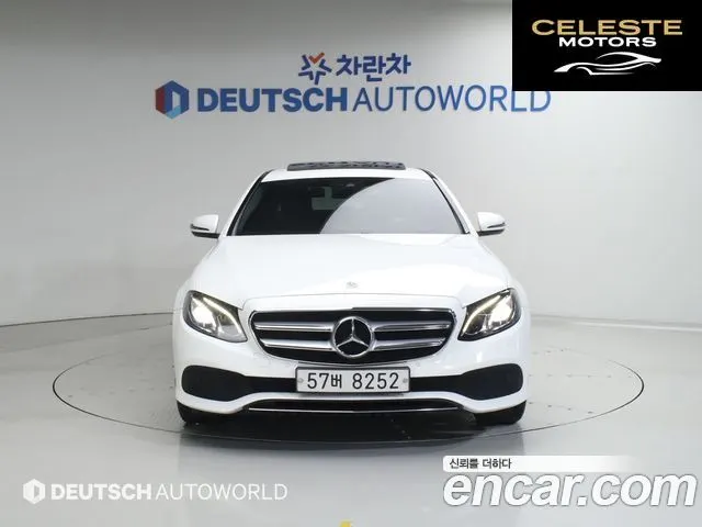 MERCEDES BENZ E-Classe W213 E200 Avantgarde 2018 — photo 3 sur 26