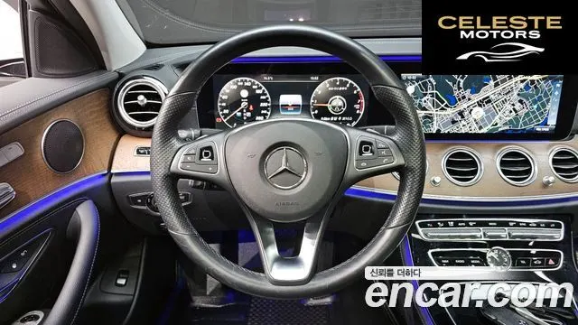 MERCEDES BENZ E-Classe W213 E300 4MATIC Exclusive 2017 — photo 13 sur 20