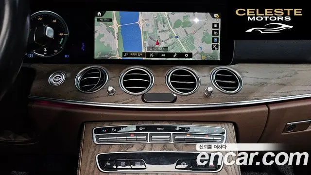 MERCEDES BENZ E-Classe W213 E250 Exclusive 2021 — photo 14 sur 20