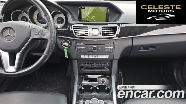 MERCEDES BENZ E-Classe W212 E250 4MATIC Avantgarde 2016 — photo 15 sur 20