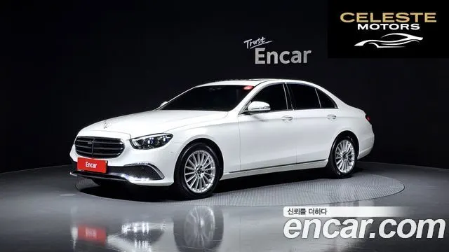 MERCEDES BENZ E-Classe W213 E250 Exclusive 2021 — photo 1 sur 20