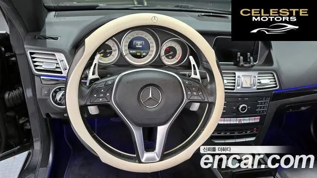 MERCEDES BENZ E-Classe W212 E200 Cabriolet 2017 — photo 13 sur 20