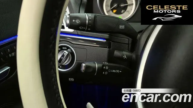 MERCEDES BENZ E-Classe W212 E200 Cabriolet 2017 — photo 18 sur 20