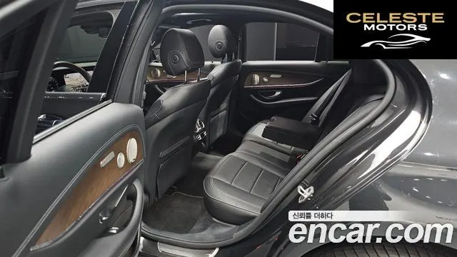MERCEDES BENZ E-Classe W213 E300e 4MATIC Exclusive 2021 — photo 12 sur 20