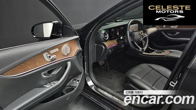 MERCEDES BENZ E-Classe W213 E300e 4MATIC Exclusive 2021 — photo 11 sur 20