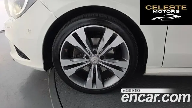 MERCEDES BENZ CLA-Classe C117 CLA200 CDI 4MATIC 2015 — photo 5 sur 20