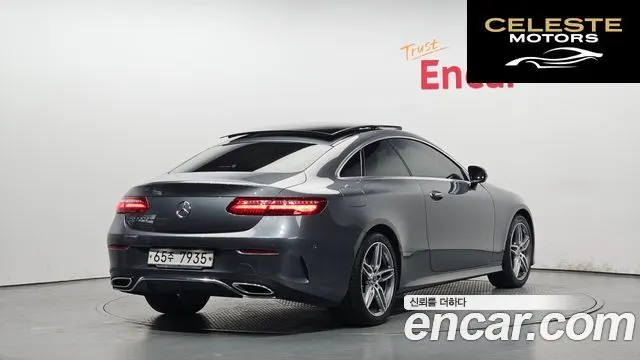 MERCEDES BENZ E-Classe W213 E220d Coupé 2019 — photo 2 sur 20