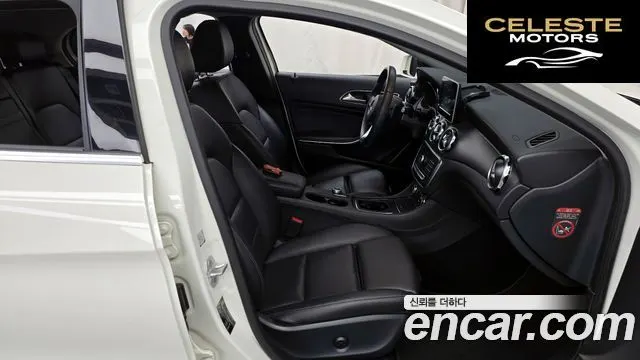 MERCEDES BENZ GLA-Classe X156 GLA220 2018 — photo 11 sur 20