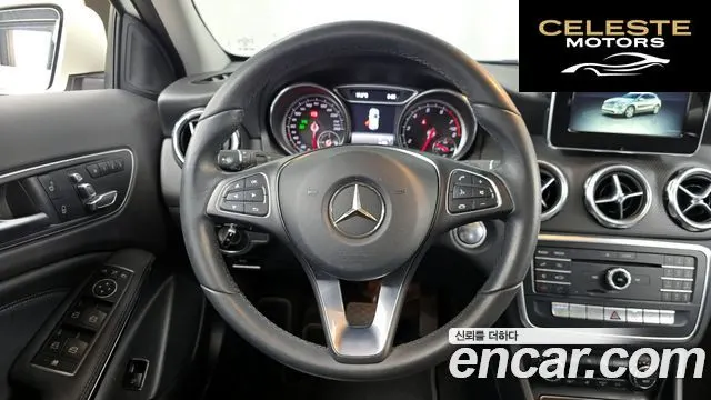 MERCEDES BENZ GLA-Classe X156 GLA220 2018 — photo 13 sur 20