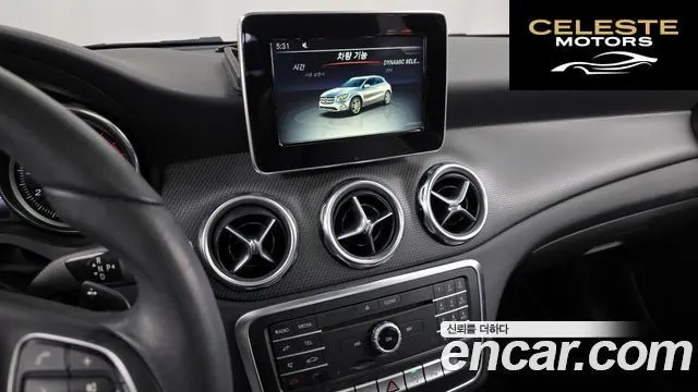 MERCEDES BENZ GLA-Classe X156 GLA220 2018 — photo 14 sur 20