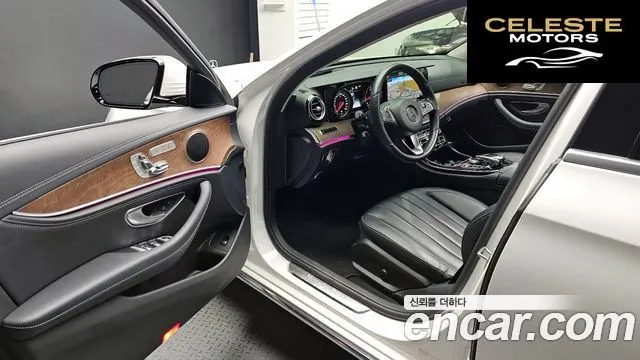 MERCEDES BENZ E-Classe W213 E220d Exclusive 2017 — photo 10 sur 20