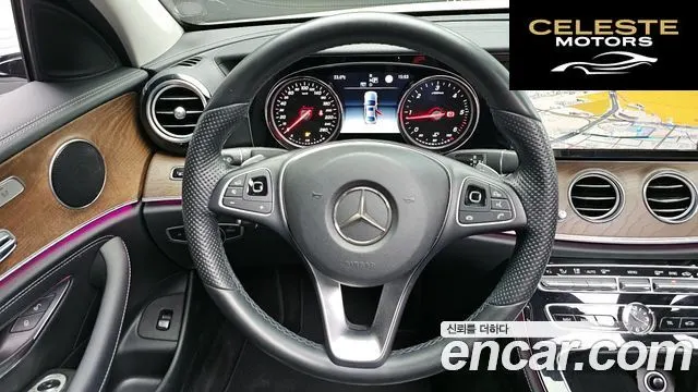 MERCEDES BENZ E-Classe W213 E220d Exclusive 2017 — photo 13 sur 20