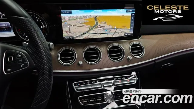 MERCEDES BENZ E-Classe W213 E220d Exclusive 2017 — photo 14 sur 20