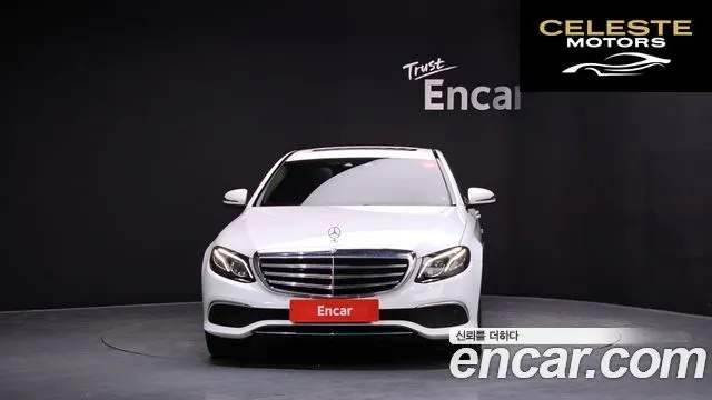 MERCEDES BENZ E-Classe W213 E220d Exclusive 2017 — photo 3 sur 20