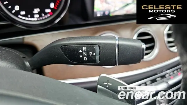 MERCEDES BENZ E-Classe W213 E220d Exclusive 2017 — photo 9 sur 20