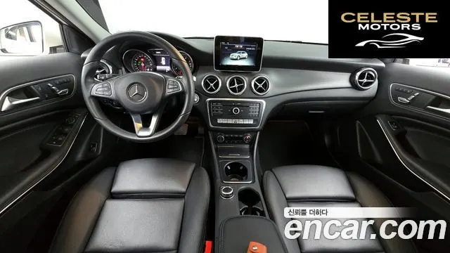 MERCEDES BENZ GLA-Classe X156 GLA220 2018 — photo 7 sur 20