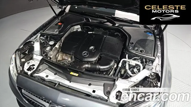 MERCEDES BENZ E-Classe W213 E220d Avantgarde 2017 — photo 6 sur 20