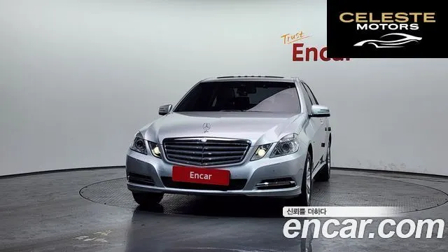 MERCEDES BENZ E-Classe W212 E200 CGI 2012 — photo 3 sur 20
