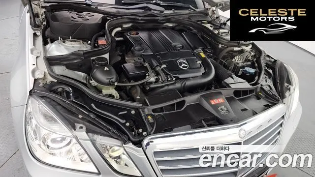 MERCEDES BENZ E-Classe W212 E200 CGI 2012 — photo 6 sur 20