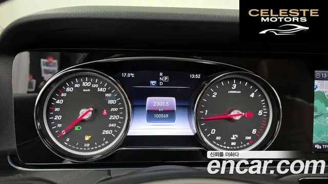 MERCEDES BENZ E-Classe W213 E220d Avantgarde 2018 — photo 11 sur 41