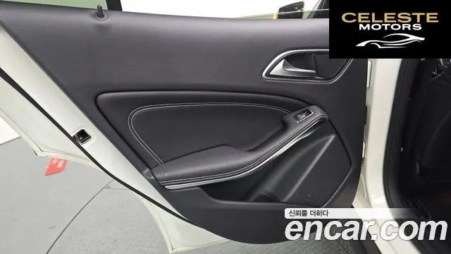 MERCEDES BENZ GLA-Classe X156 GLA220 2019 — photo 15 sur 34