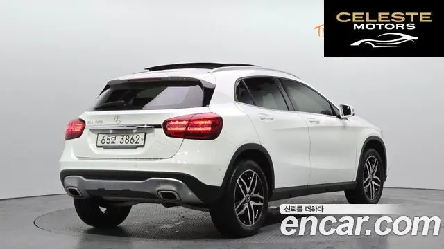 MERCEDES BENZ GLA-Classe X156 GLA220 2019 — photo 2 sur 34
