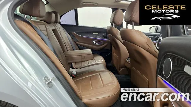 MERCEDES BENZ E-Classe W213 E220d Avantgarde 2017 — photo 18 sur 39