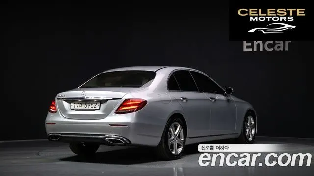 MERCEDES BENZ E-Classe W213 E220d Avantgarde 2017 — photo 2 sur 39