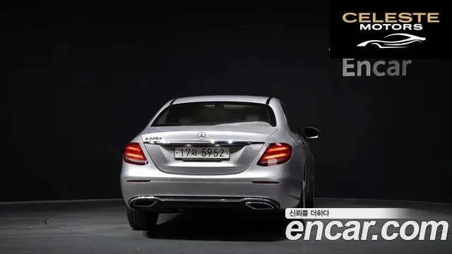 MERCEDES BENZ E-Classe W213 E220d Avantgarde 2017 — photo 4 sur 39