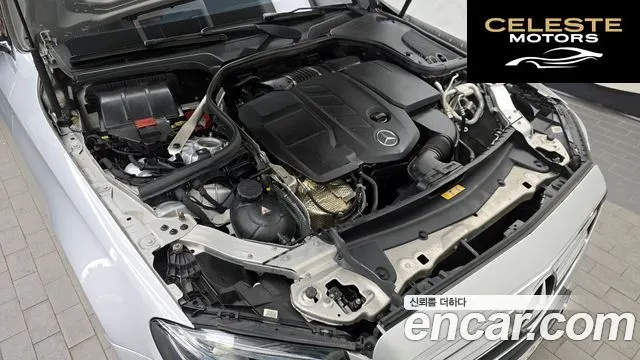 MERCEDES BENZ E-Classe W213 E220d Avantgarde 2017 — photo 6 sur 39