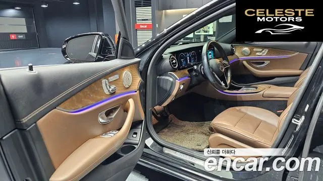 MERCEDES BENZ E-Classe W213 E220d 4MATIC Exclusive 2021 — photo 11 sur 20