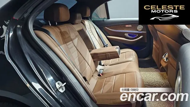 MERCEDES BENZ E-Classe W213 E220d 4MATIC Exclusive 2021 — photo 12 sur 20