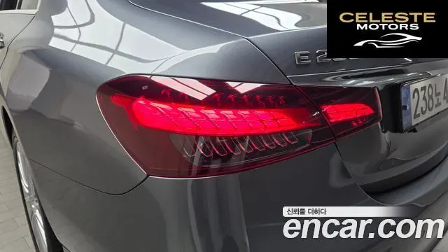 MERCEDES BENZ E-Classe W213 E250 Exclusive 2021 — photo 9 sur 31