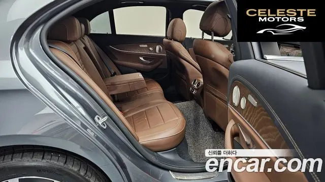 MERCEDES BENZ E-Classe W213 E300e 4MATIC Exclusive 2021 — photo 12 sur 20