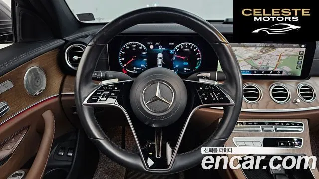 MERCEDES BENZ E-Classe W213 E300e 4MATIC Exclusive 2021 — photo 13 sur 20