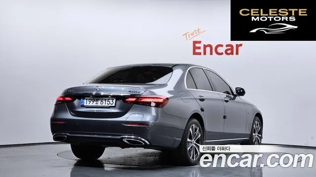 MERCEDES BENZ E-Classe W213 E300e 4MATIC Exclusive 2021 — photo 2 sur 20