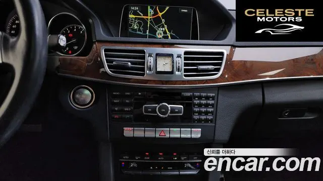 MERCEDES BENZ E-Classe W212 E300 2014 — photo 14 sur 20