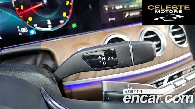MERCEDES BENZ E-Classe W213 E250 Exclusive 2021 — photo 9 sur 20