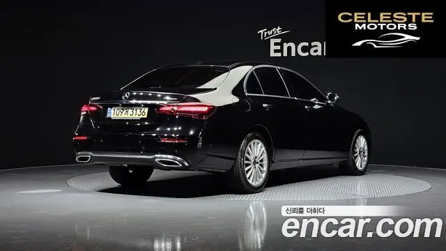 MERCEDES BENZ E-Classe W213 E220d 4MATIC Exclusive 2021 — photo 2 sur 20