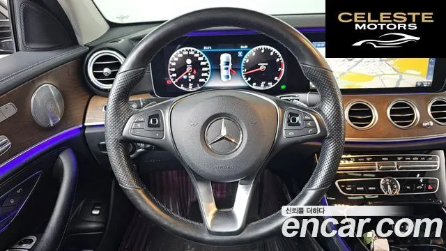 MERCEDES BENZ E-Classe W213 E300 4MATIC Exclusive 2018 — photo 13 sur 20