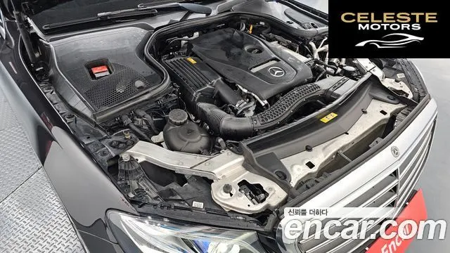 MERCEDES BENZ E-Classe W213 E300 4MATIC Exclusive 2018 — photo 6 sur 20
