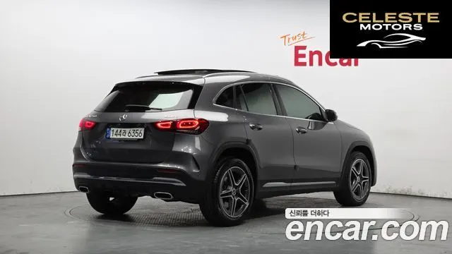 MERCEDES BENZ GLA-Classe H247 GLA250 4MATIC 2020 — photo 2 sur 20