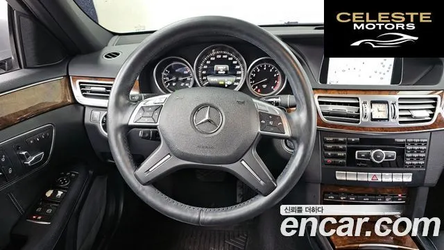 MERCEDES BENZ E-Classe W212 E300 2014 — photo 13 sur 20