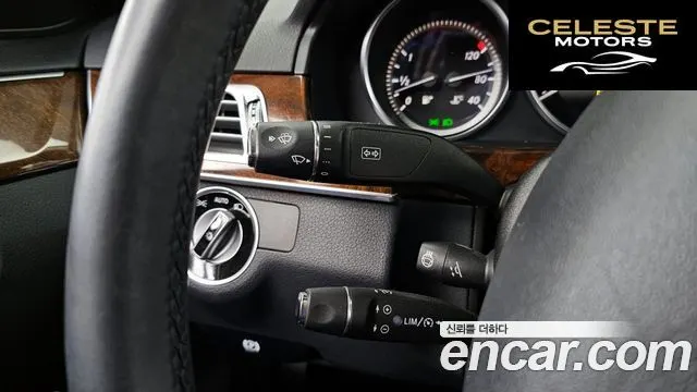 MERCEDES BENZ E-Classe W212 E300 2014 — photo 18 sur 20