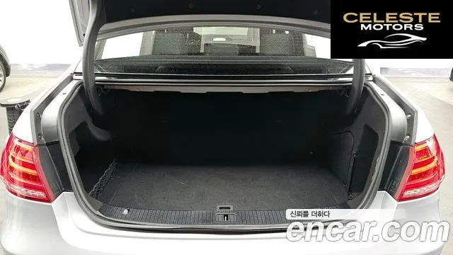 MERCEDES BENZ E-Classe W212 E300 2014 — photo 20 sur 20
